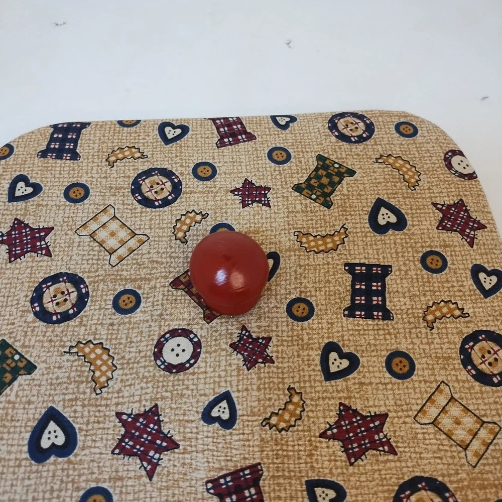 Sewing Basket Single Handle Woven Wood With Fabric Covered Lid‎ Red 8x7x5